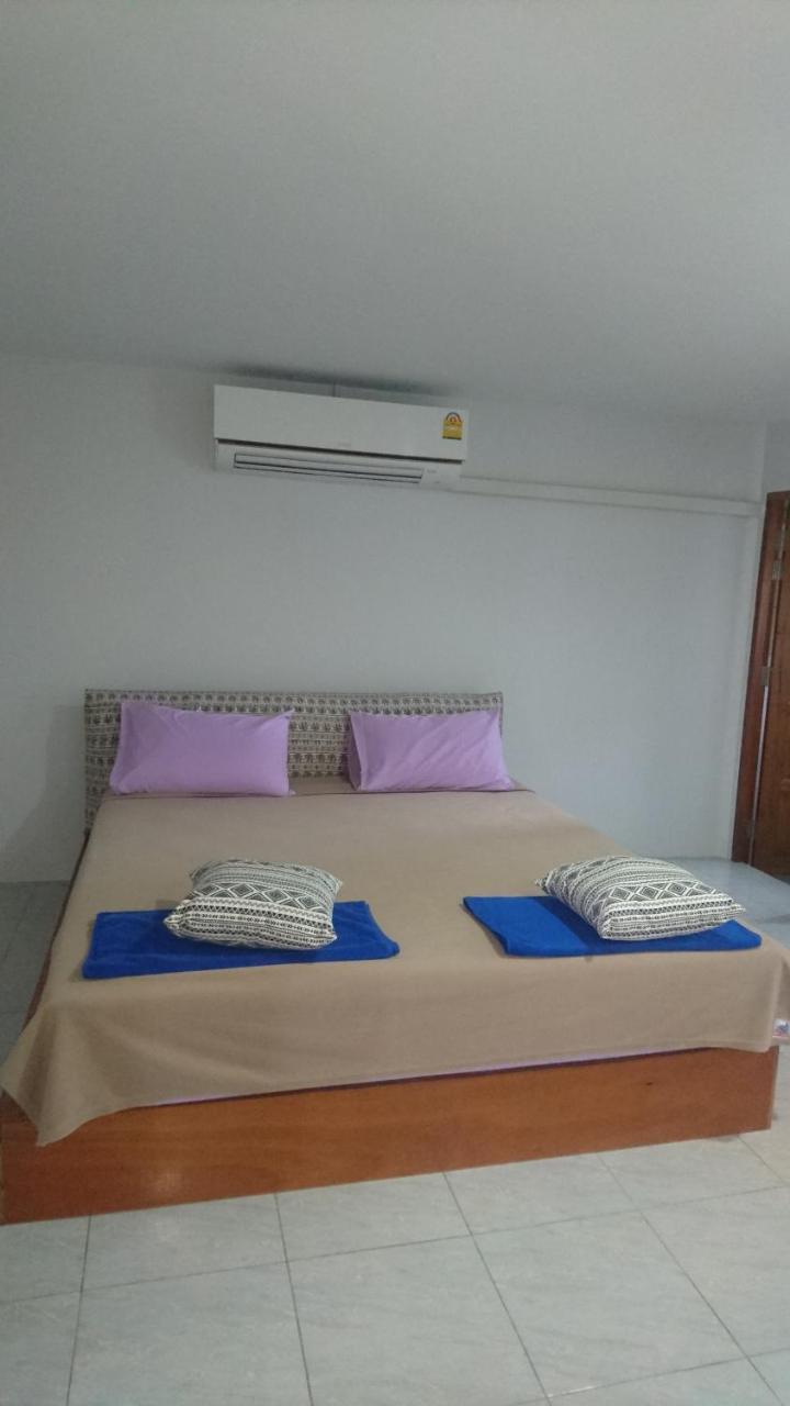 Easy Rooms And Minimart Koh Lanta Exterior photo