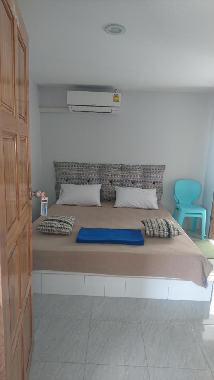 Easy Rooms And Minimart Koh Lanta Exterior photo