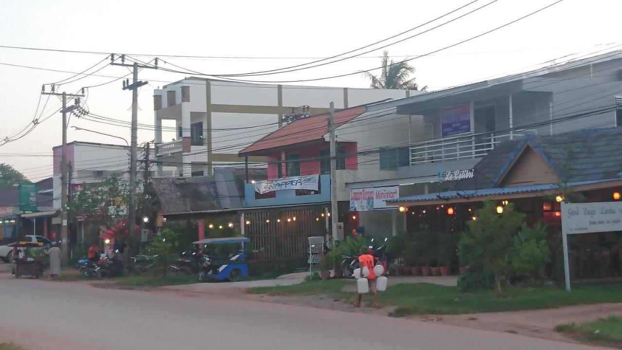 Easy Rooms And Minimart Koh Lanta Exterior photo