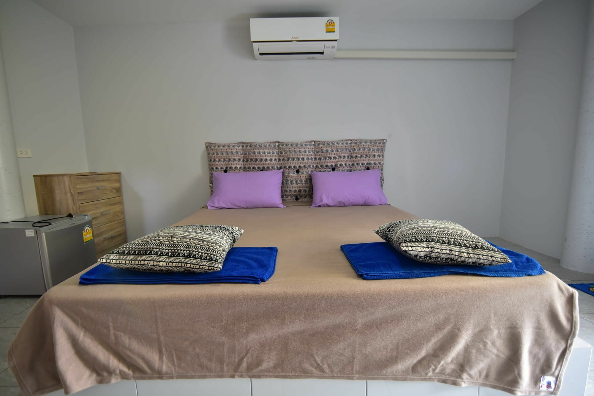 Easy Rooms And Minimart Koh Lanta Exterior photo